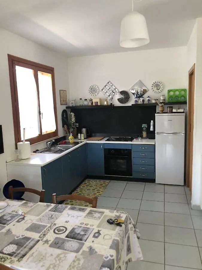 カステッランマーレ・デル・ゴルフォ Casa Fratimeヴィラ